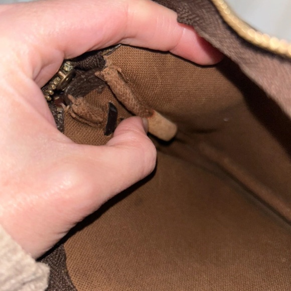 Louis Vuitton vintage pochette accessoire - Picture 8 of 8